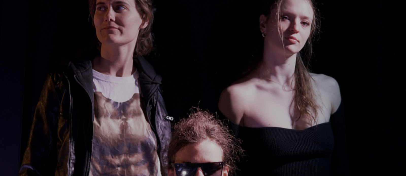 Dan v rabljenih oblačilih – obleci se trajnostno