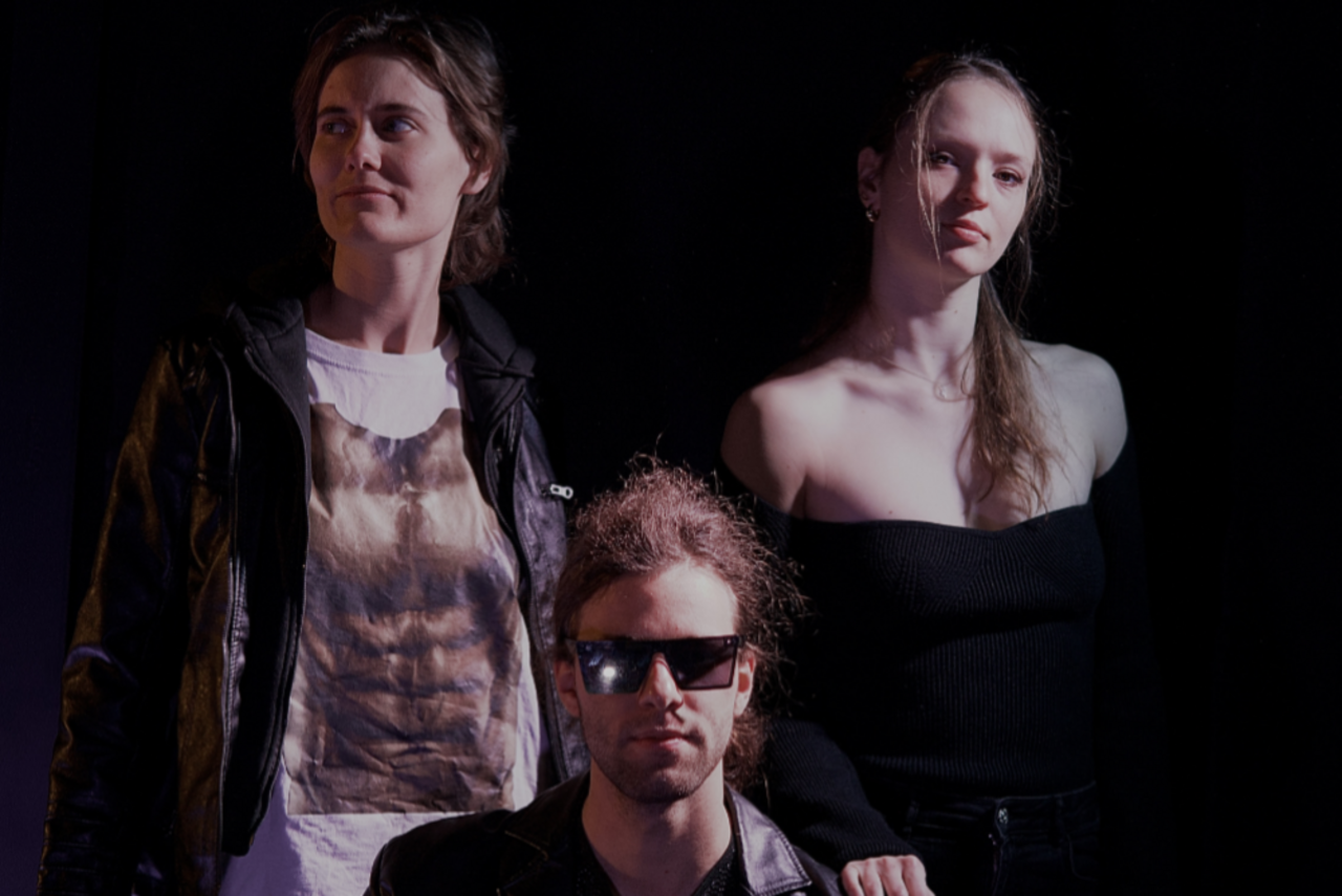 Dan v rabljenih oblačilih – obleci se trajnostno